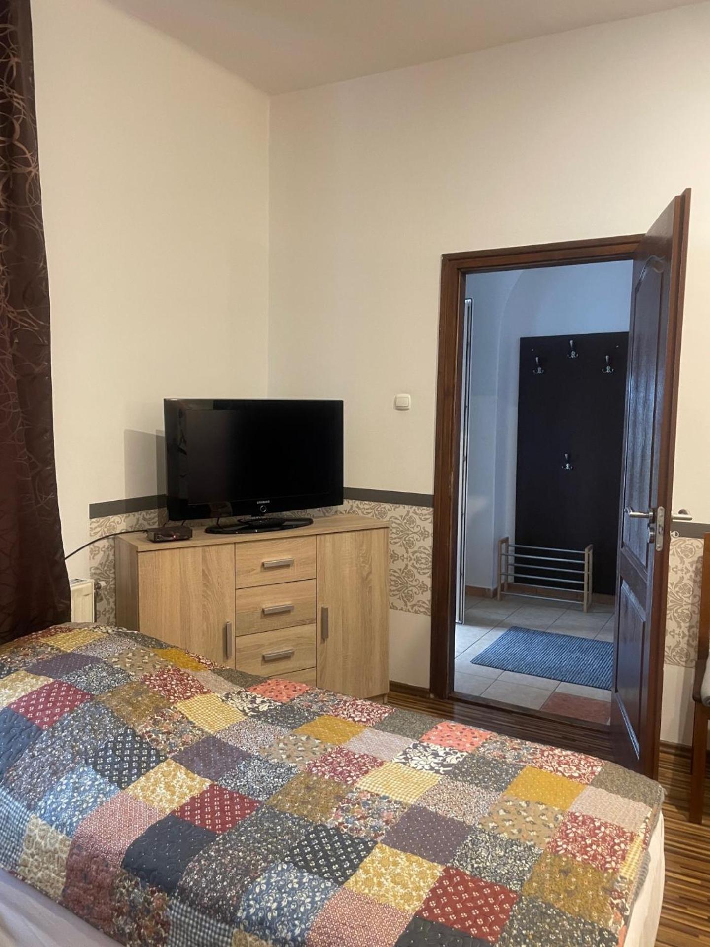 Arthaus Roenoek Apartment Ronok Bagian luar foto